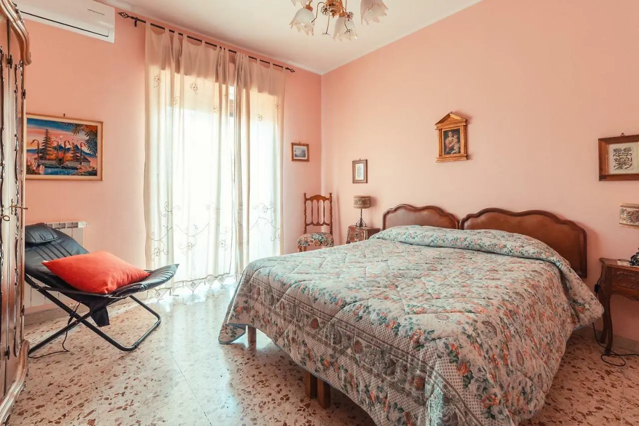 Theokles Apartment Taormina Italië